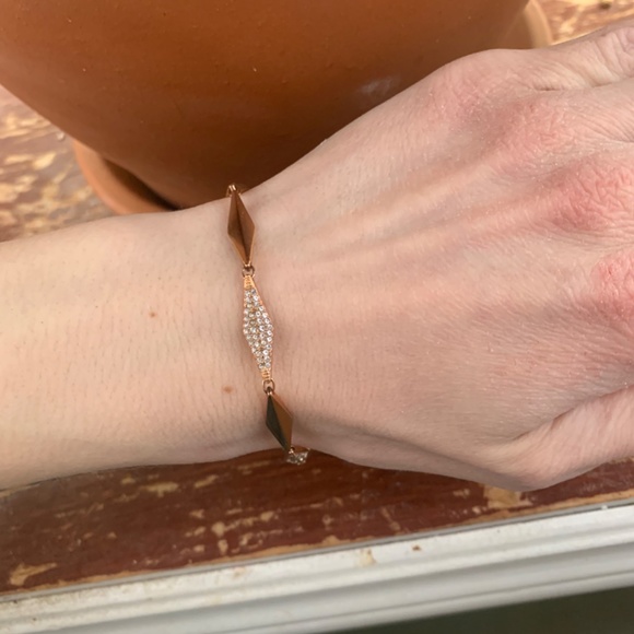 Fossil Rose Tone Reversible Bracelets - Picture 6 of 16